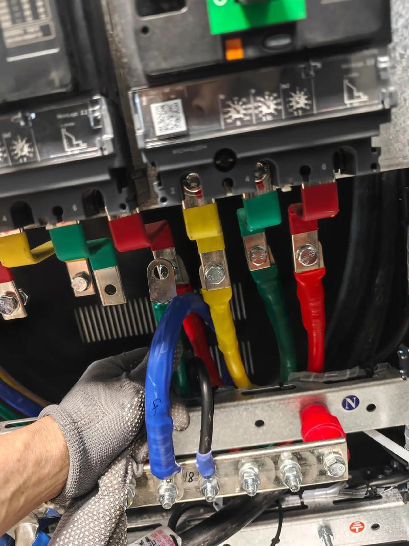電氣設備中電纜與電氣聯(lián)接的技術要點與安全實踐